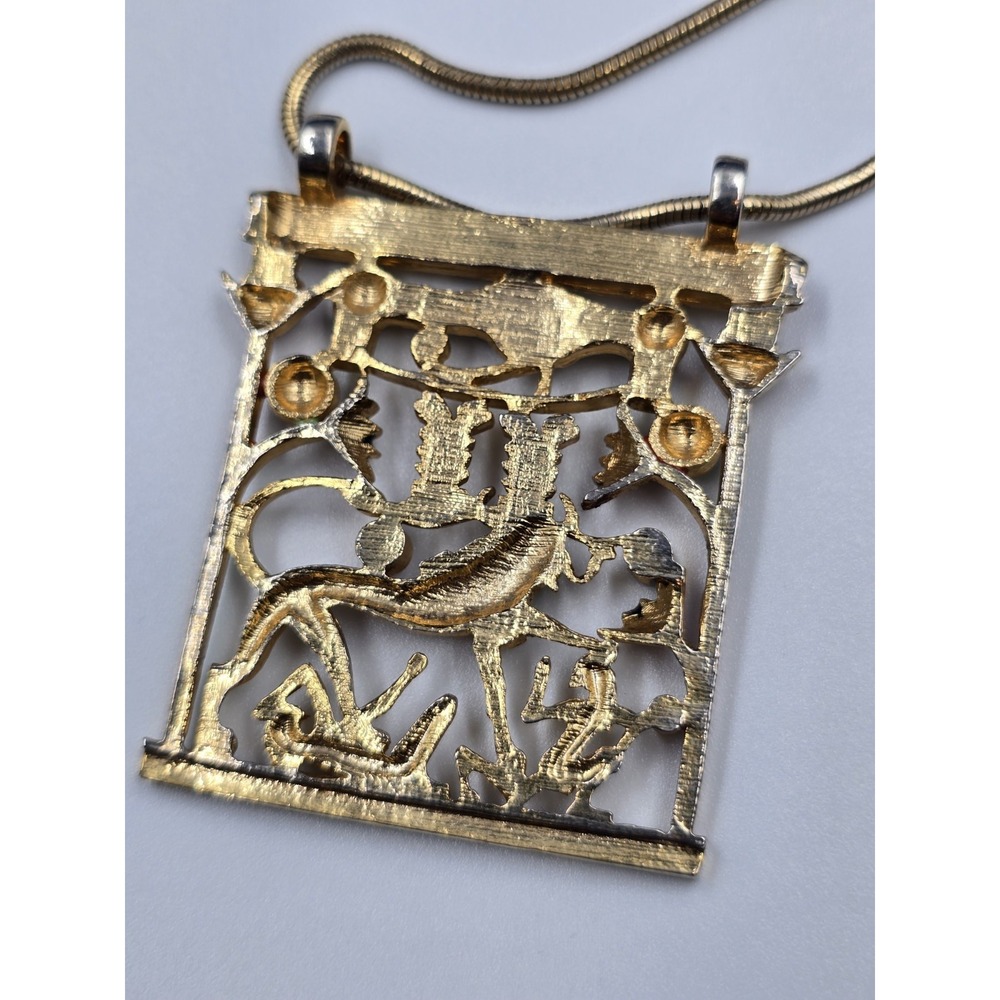 Vintage Egyptian Revival Necklace Enamel Apis Sphinx Eye Horus Gold Tone - Picture 13 of 13